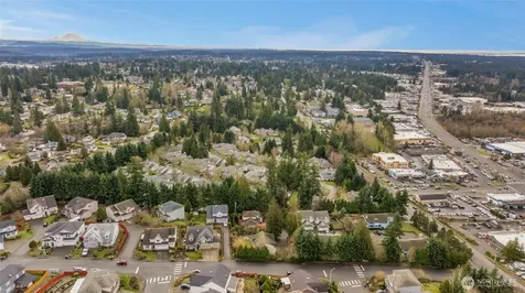 16704 Cobblestone Drive Lynnwood WA 98037
