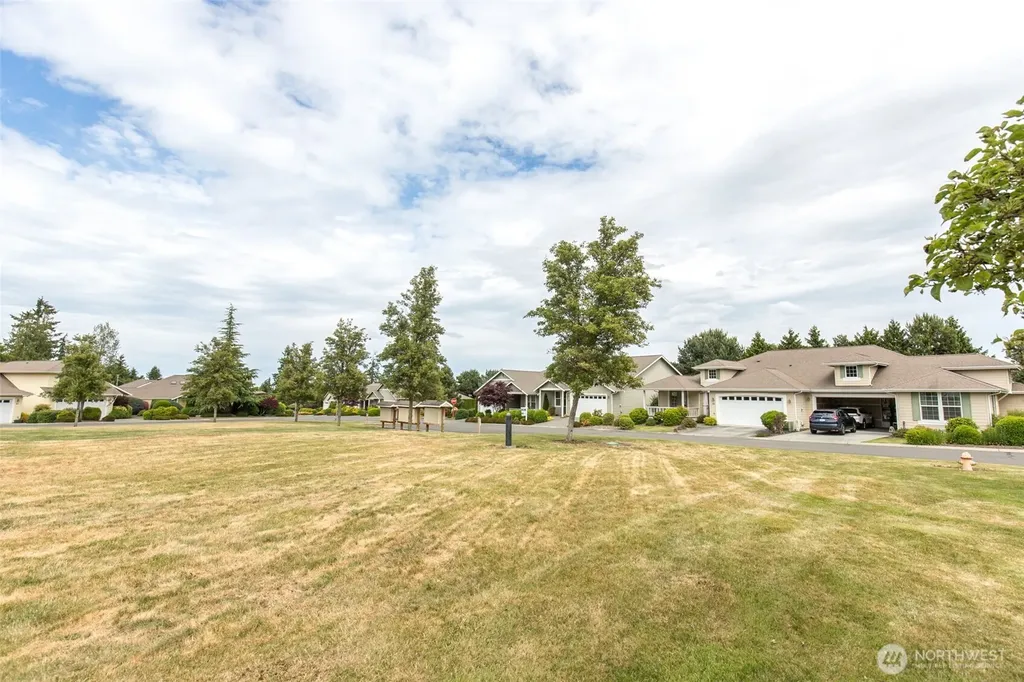 61 Snapdragon Lane Sequim WA 98382