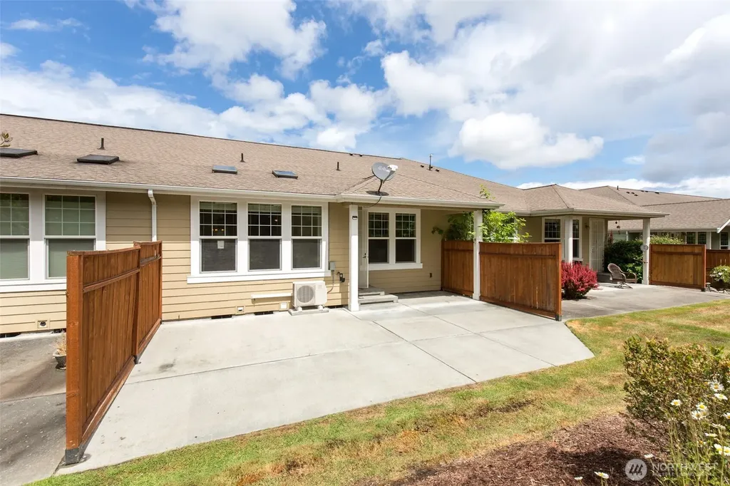 61 Snapdragon Lane Sequim WA 98382