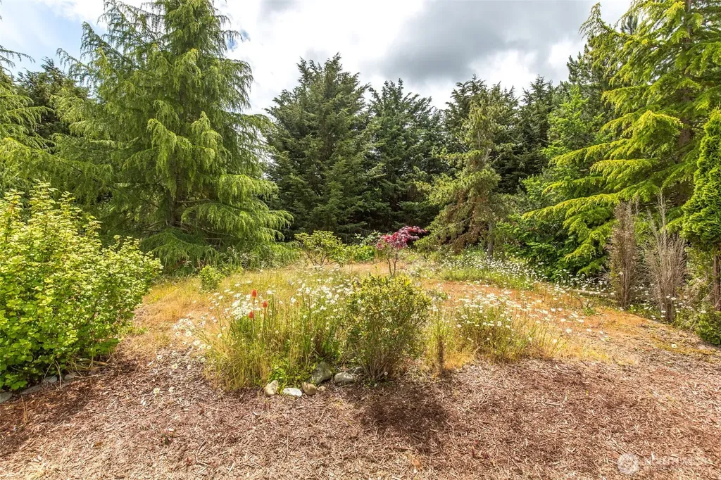 61 Snapdragon Lane Sequim WA 98382