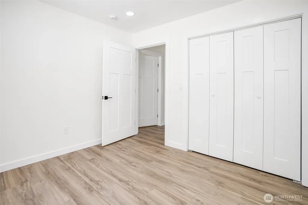 252 Wake Robin Lane Longview WA 98632