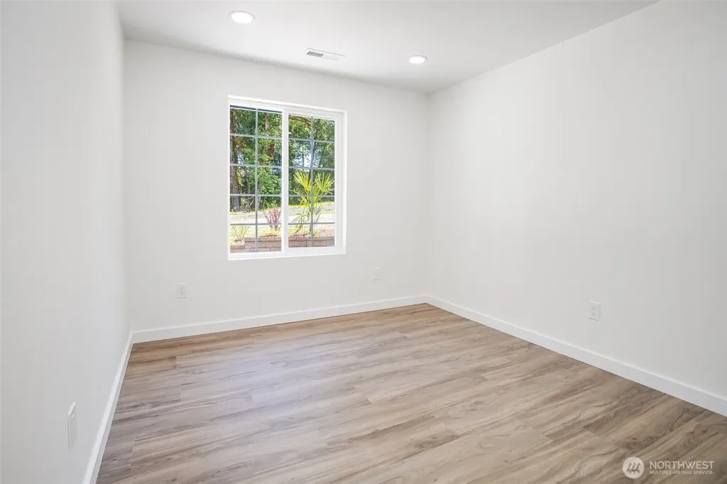 252 Wake Robin Lane Longview WA 98632