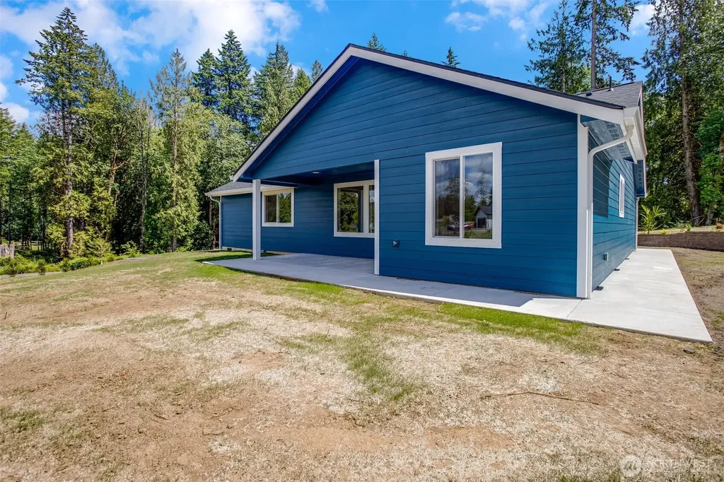 252 Wake Robin Lane Longview WA 98632