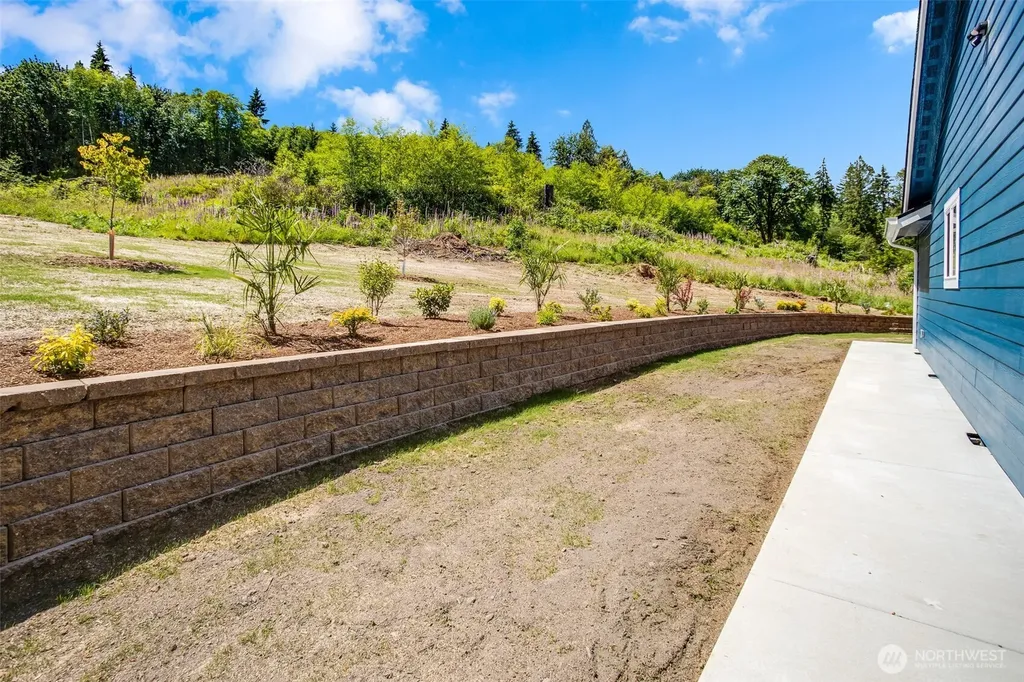 252 Wake Robin Lane Longview WA 98632