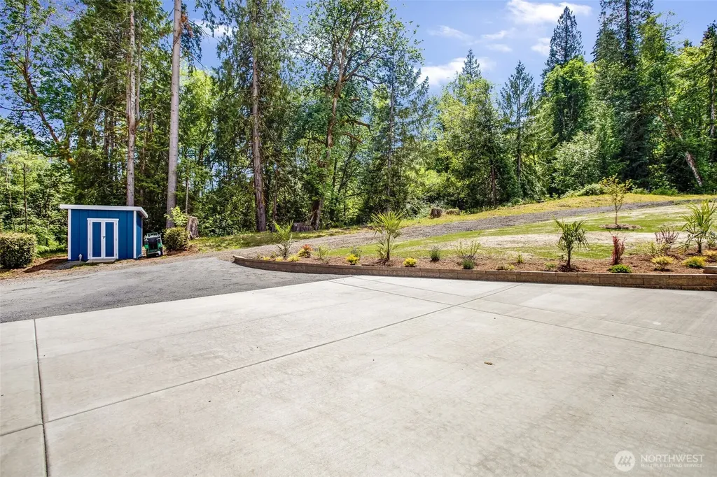 252 Wake Robin Lane Longview WA 98632