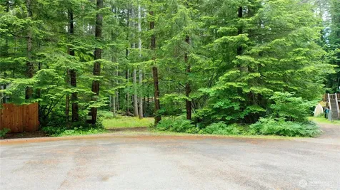 120 N Kokanee Cove Way Hoodsport WA 98548