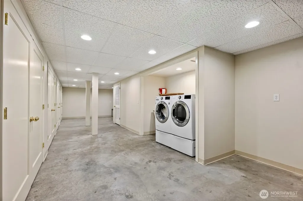 1 Forest Glen Lane SW Lakewood WA 98498