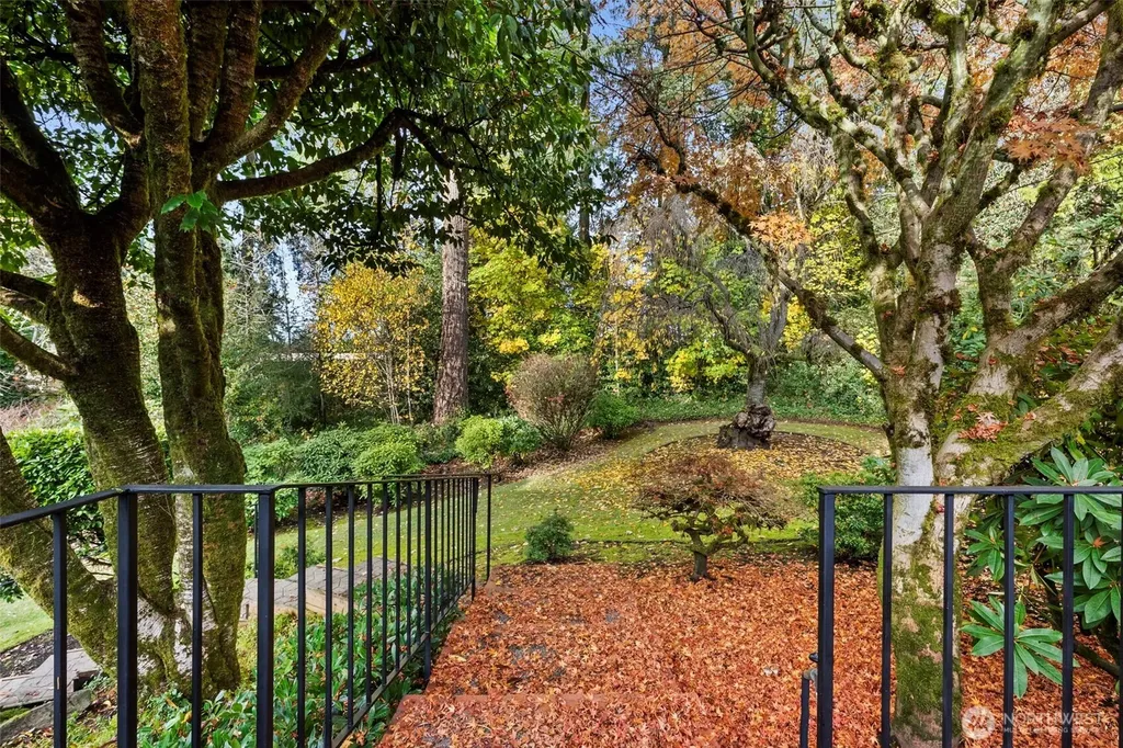 1 Forest Glen Lane SW Lakewood WA 98498