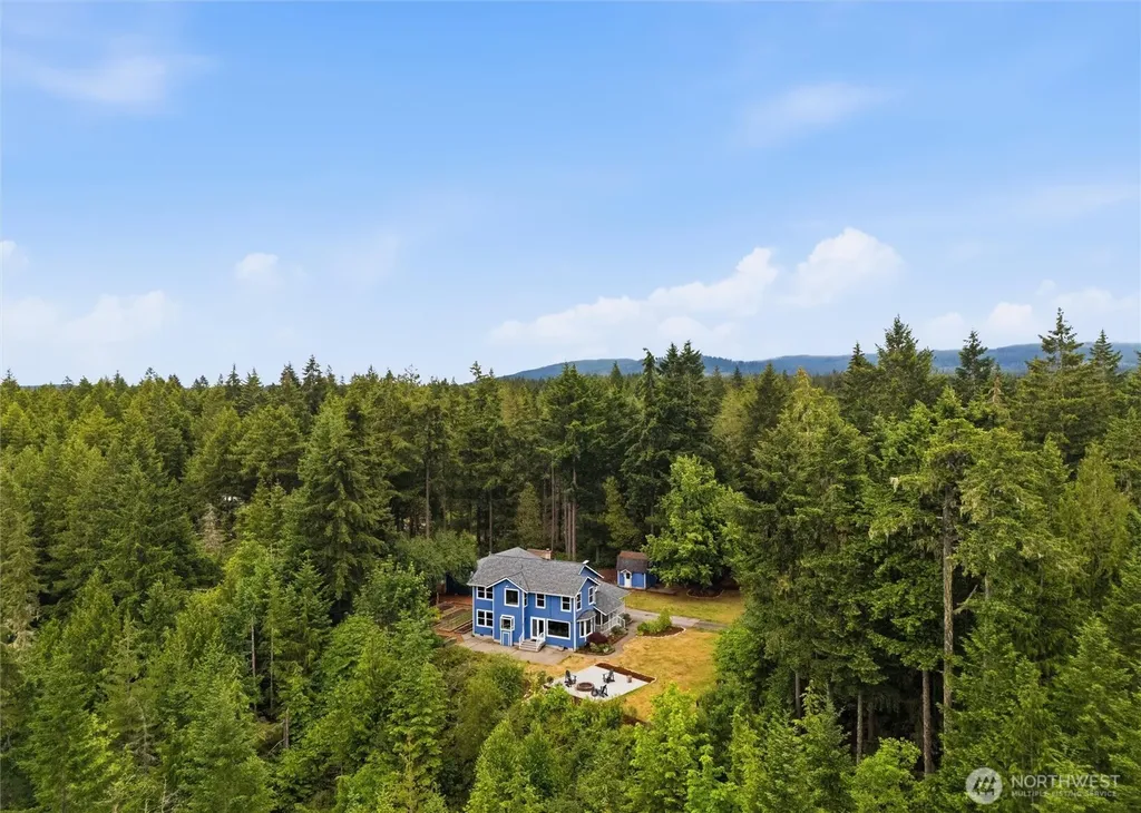 17137 NW Sunset Ridge Way Seabeck WA 98380