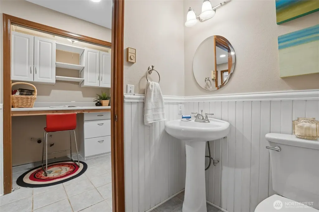 17137 NW Sunset Ridge Way Seabeck WA 98380