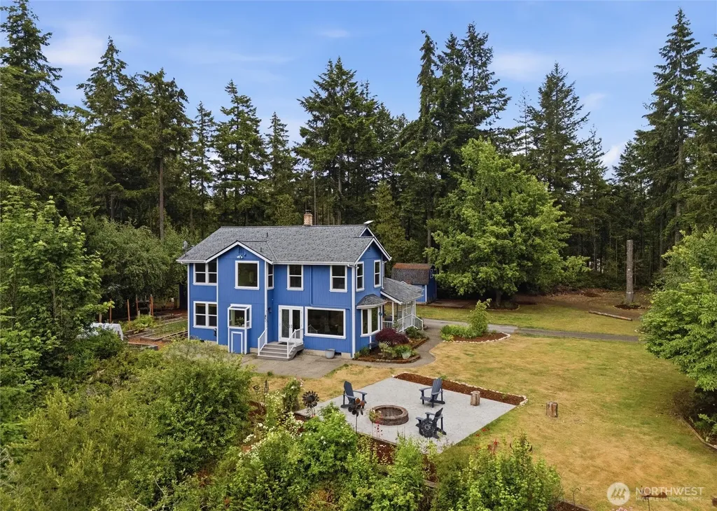 17137 NW Sunset Ridge Way Seabeck WA 98380
