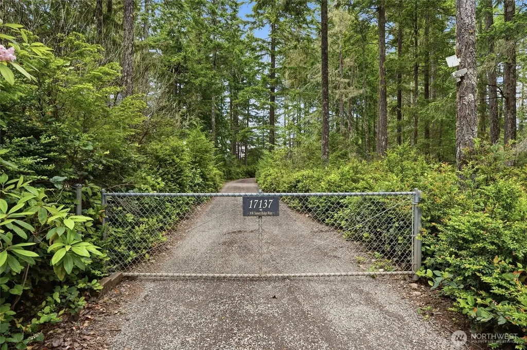 17137 NW Sunset Ridge Way Seabeck WA 98380
