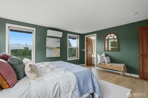 17137 NW Sunset Ridge Way Seabeck WA 98380