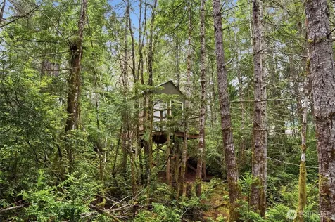 17137 NW Sunset Ridge Way Seabeck WA 98380