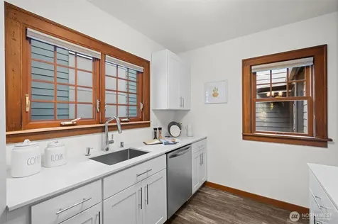 1417 Martin Luther King Jr Way Seattle WA 98122