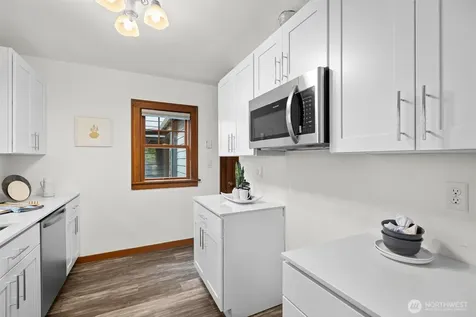 1417 Martin Luther King Jr Way Seattle WA 98122