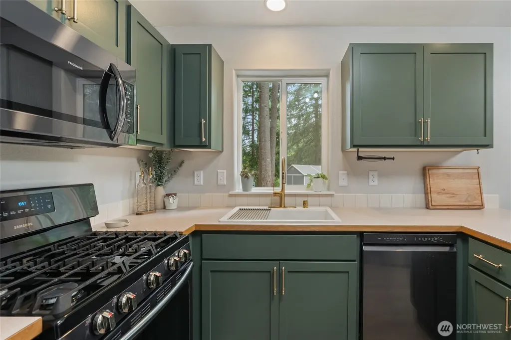 22328 Autumnwood Court SE Yelm WA 98597