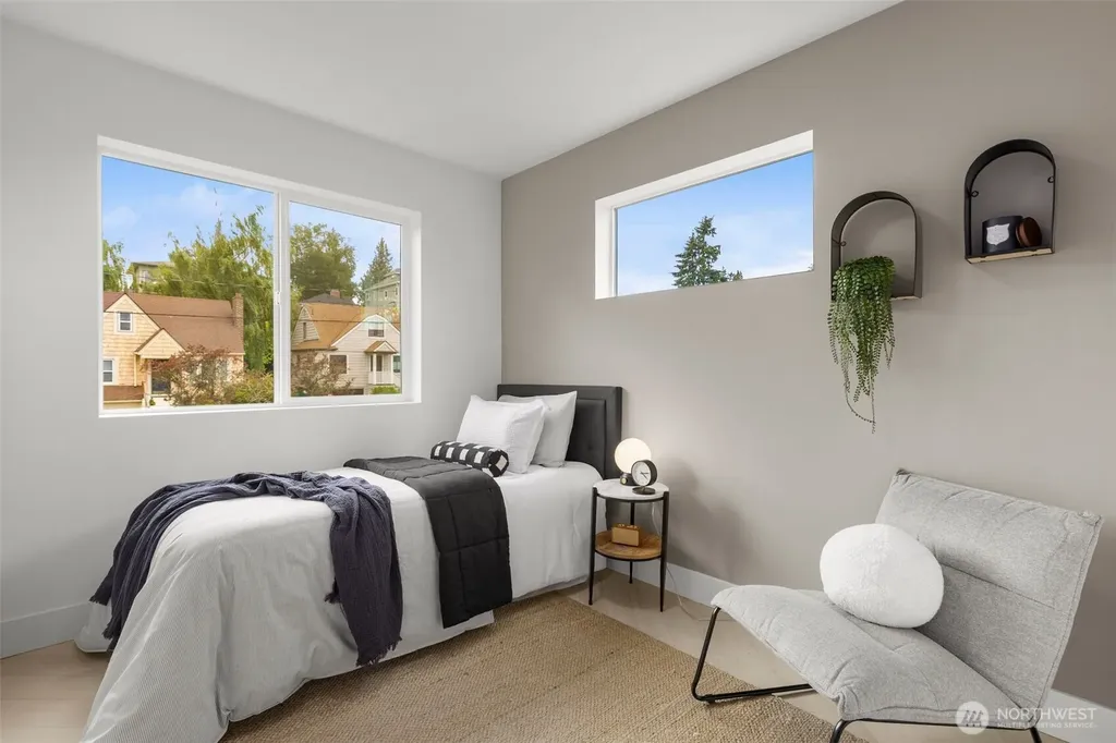 3450 37th Avenue SW Seattle WA 98126