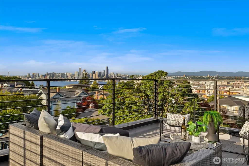 3450 37th Avenue SW Seattle WA 98126