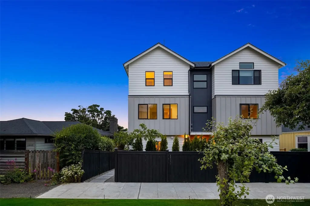 3450 37th Avenue SW Seattle WA 98126