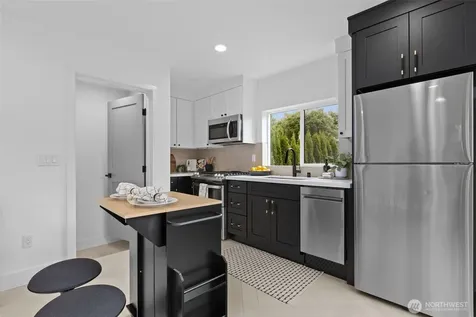 3450 37th Avenue SW Seattle WA 98126