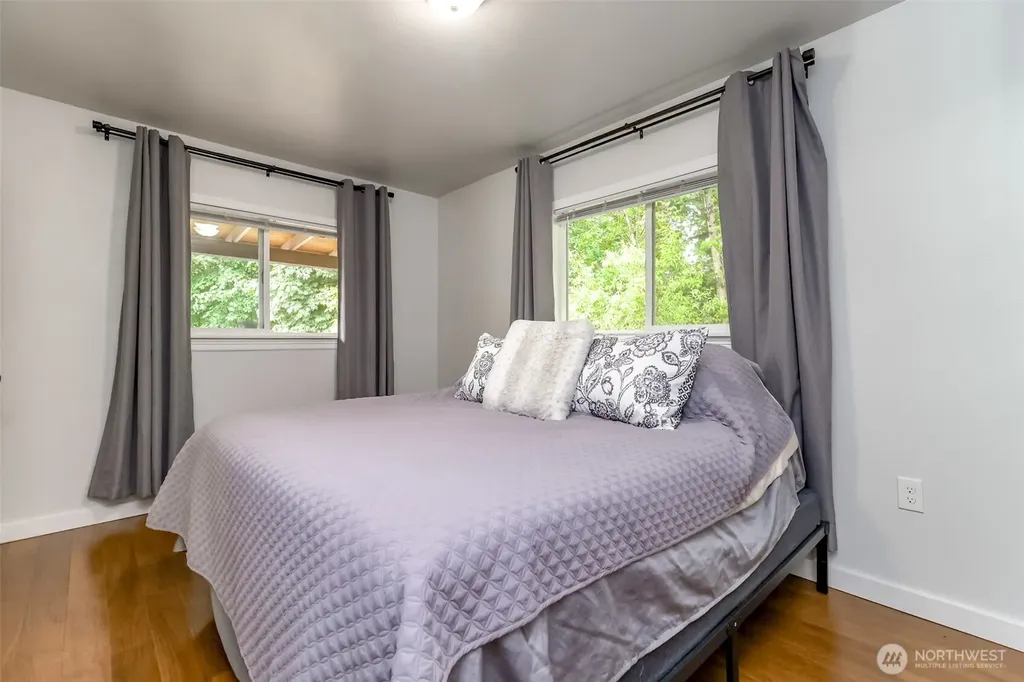 98 31st Avenue Milton WA 98354