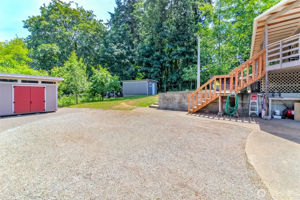 98 31st Avenue Milton WA 98354