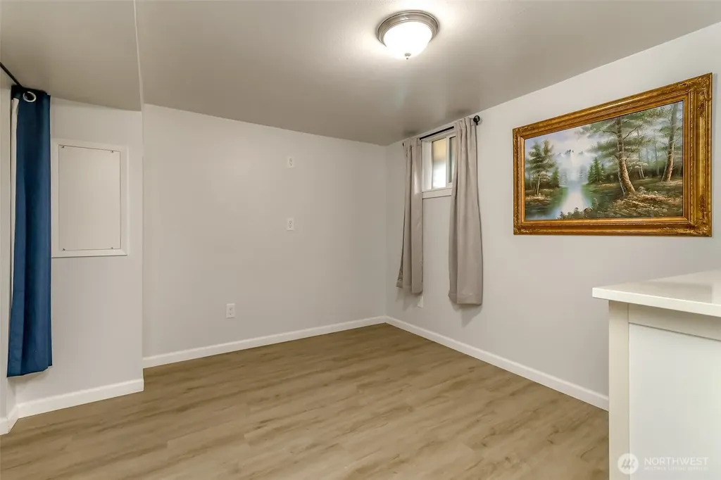 98 31st Avenue Milton WA 98354