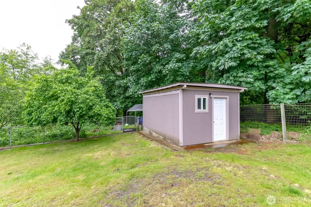 98 31st Avenue Milton WA 98354