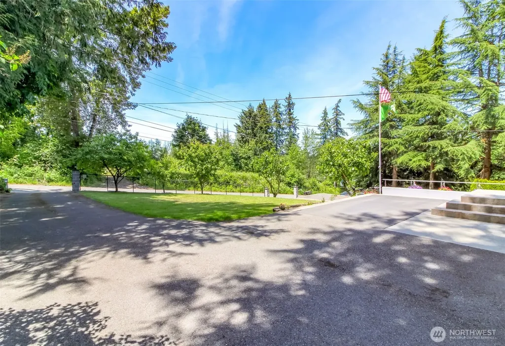 98 31st Avenue Milton WA 98354
