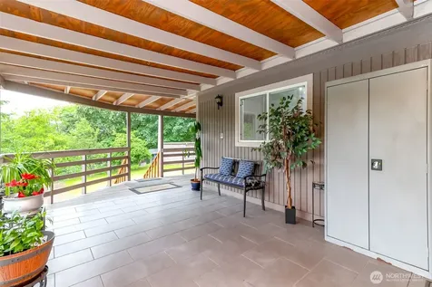 98 31st Avenue Milton WA 98354
