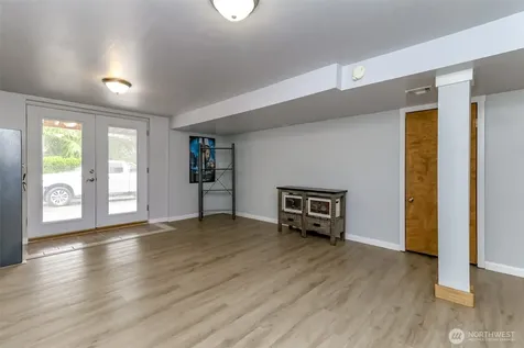 98 31st Avenue Milton WA 98354