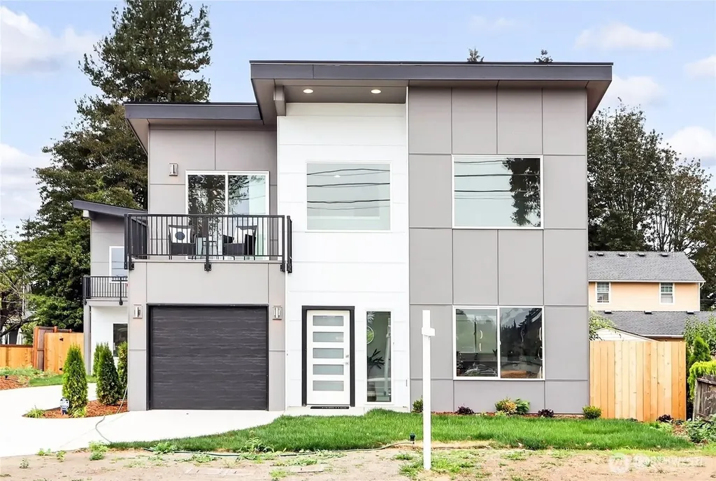 846 SW 136th Street Burien WA 98166