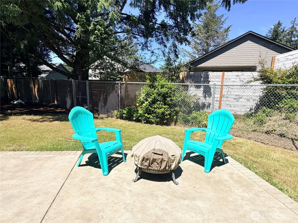 708 Eider Court SE Ocean Shores WA 98569