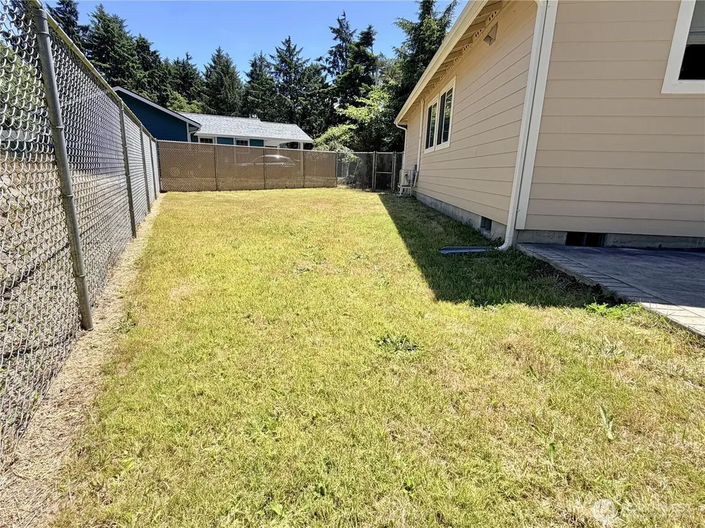 708 Eider Court SE Ocean Shores WA 98569