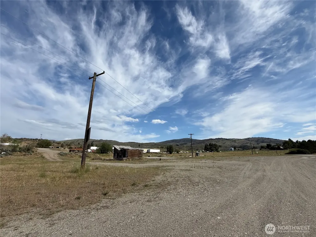 21 Havillah Road Tonasket WA 98855
