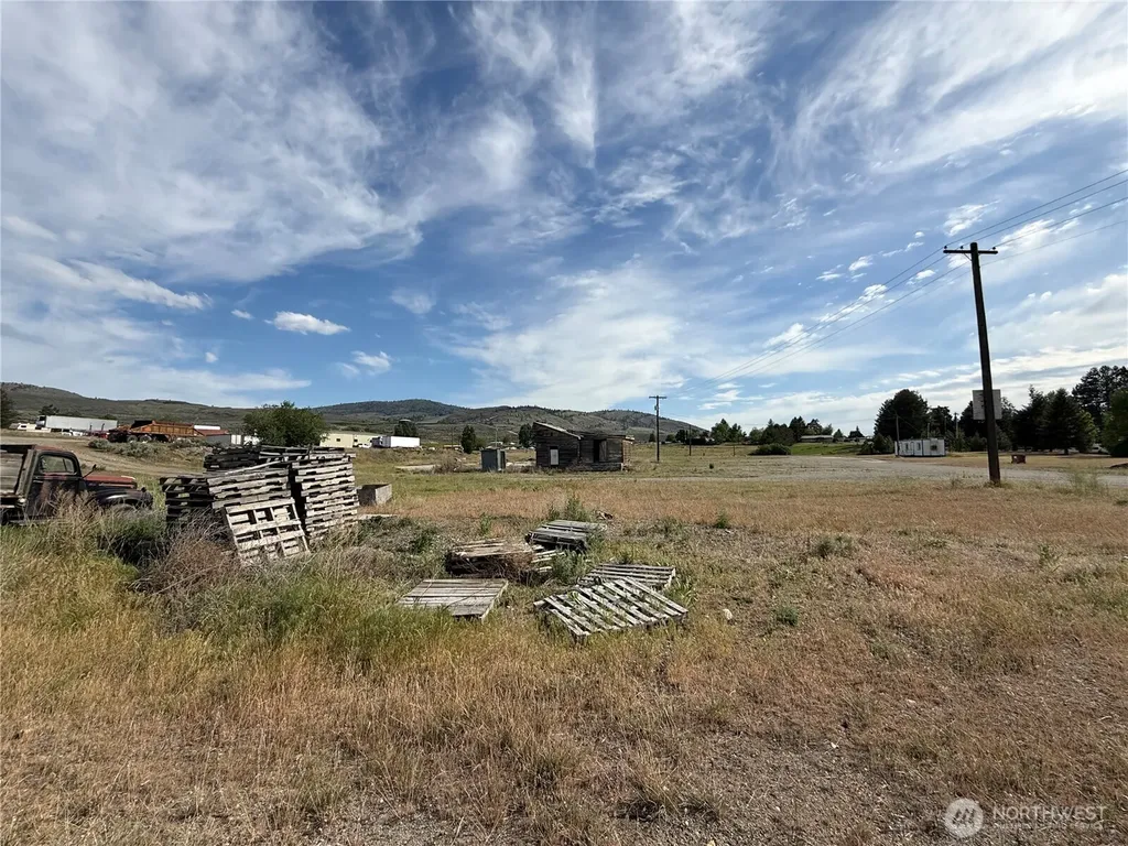 21 Havillah Road Tonasket WA 98855