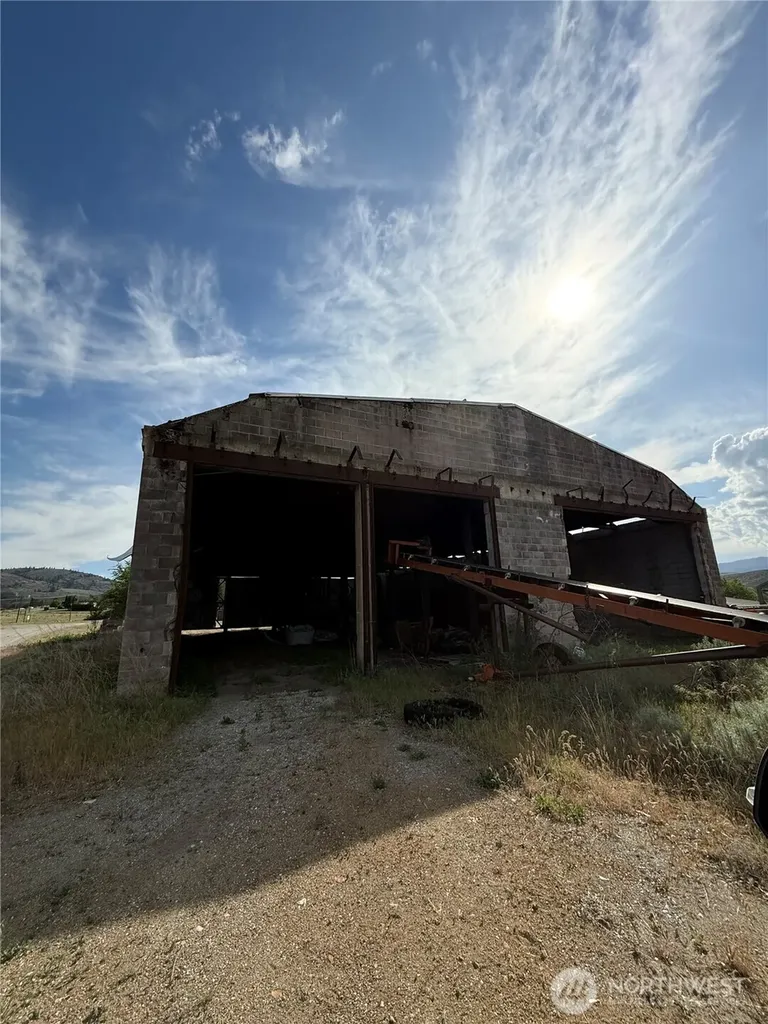 21 Havillah Road Tonasket WA 98855