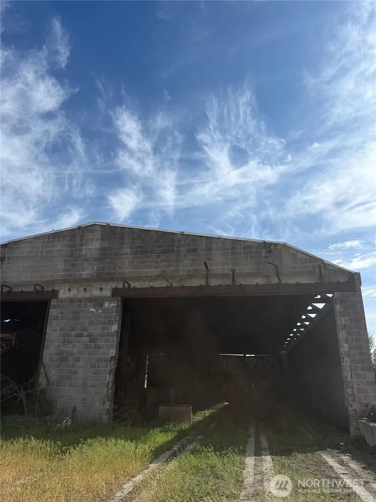 21 Havillah Road Tonasket WA 98855