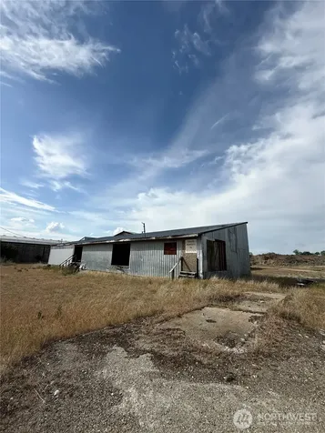 21 Havillah Road Tonasket WA 98855