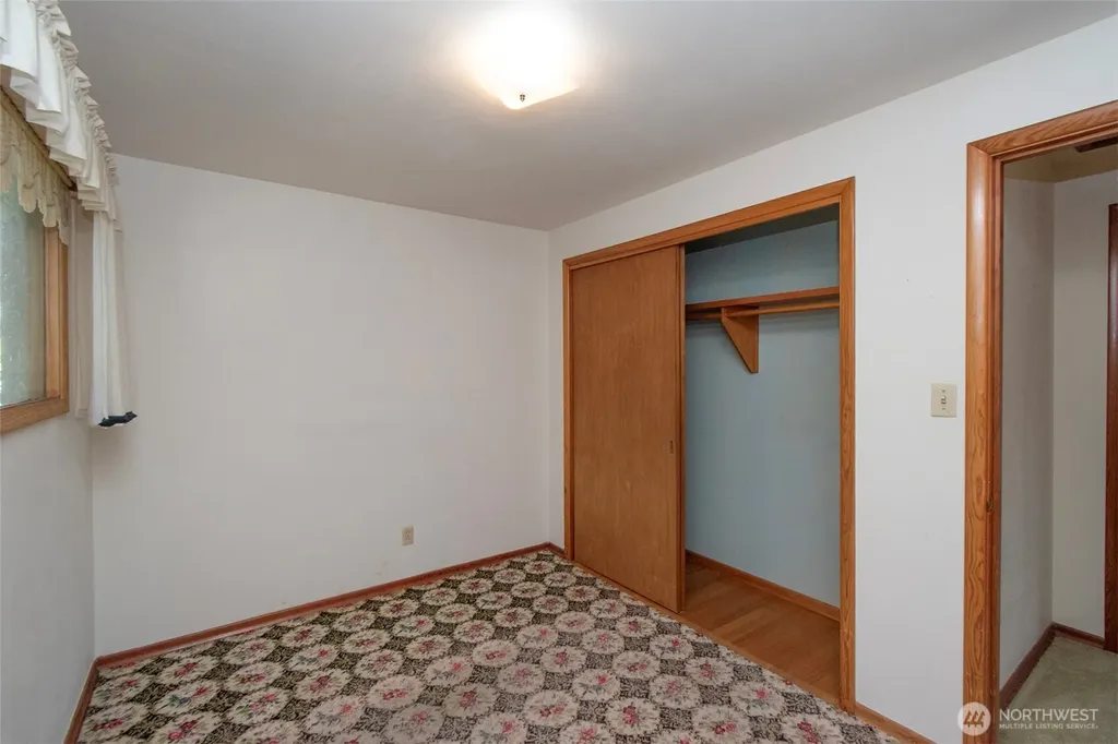 136 Oakcrest Avenue Port Angeles WA 98362