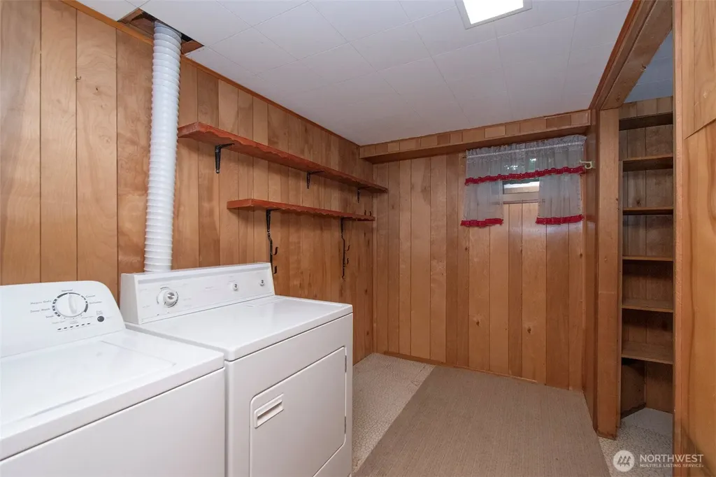 136 Oakcrest Avenue Port Angeles WA 98362