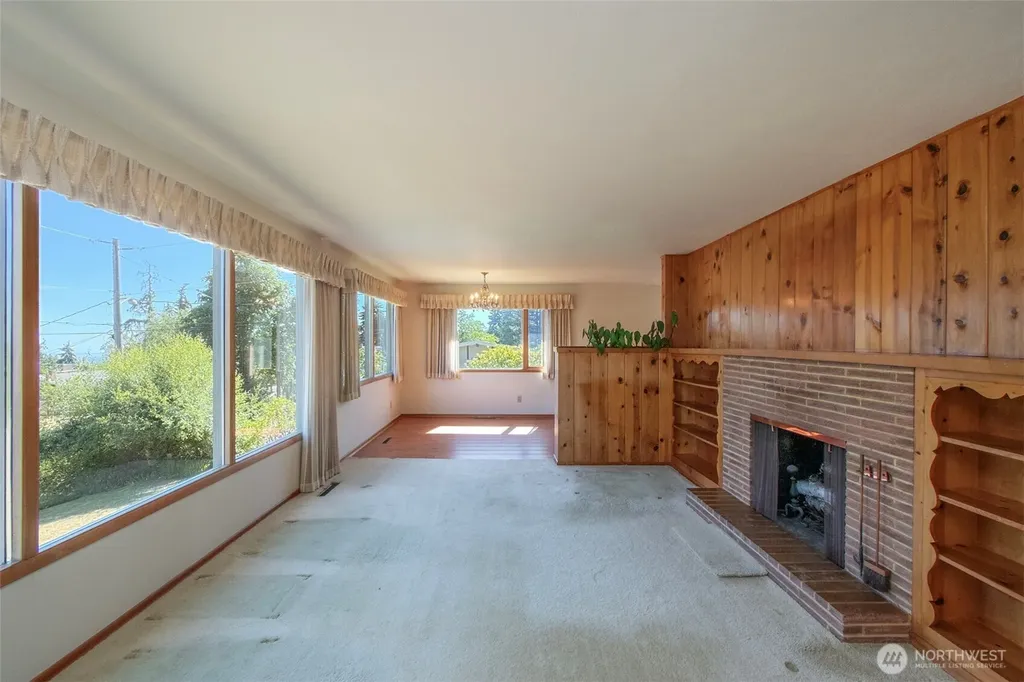 136 Oakcrest Avenue Port Angeles WA 98362