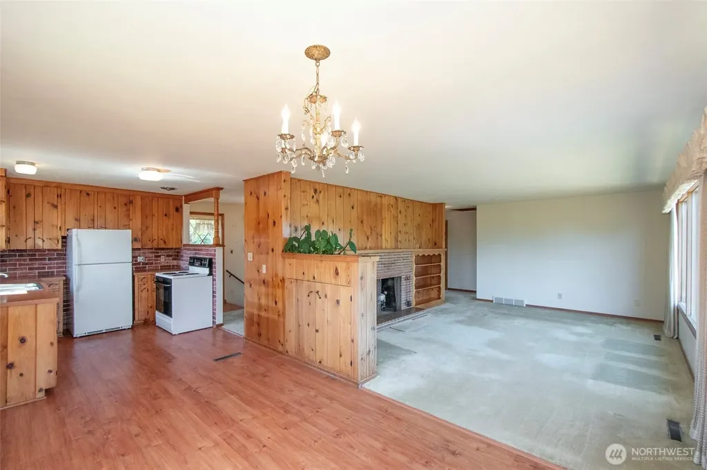 136 Oakcrest Avenue Port Angeles WA 98362