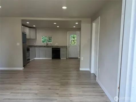 31441 SW 32nd Avenue Federal Way WA 98023