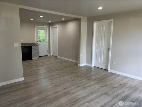 31441 SW 32nd Avenue Federal Way WA 98023