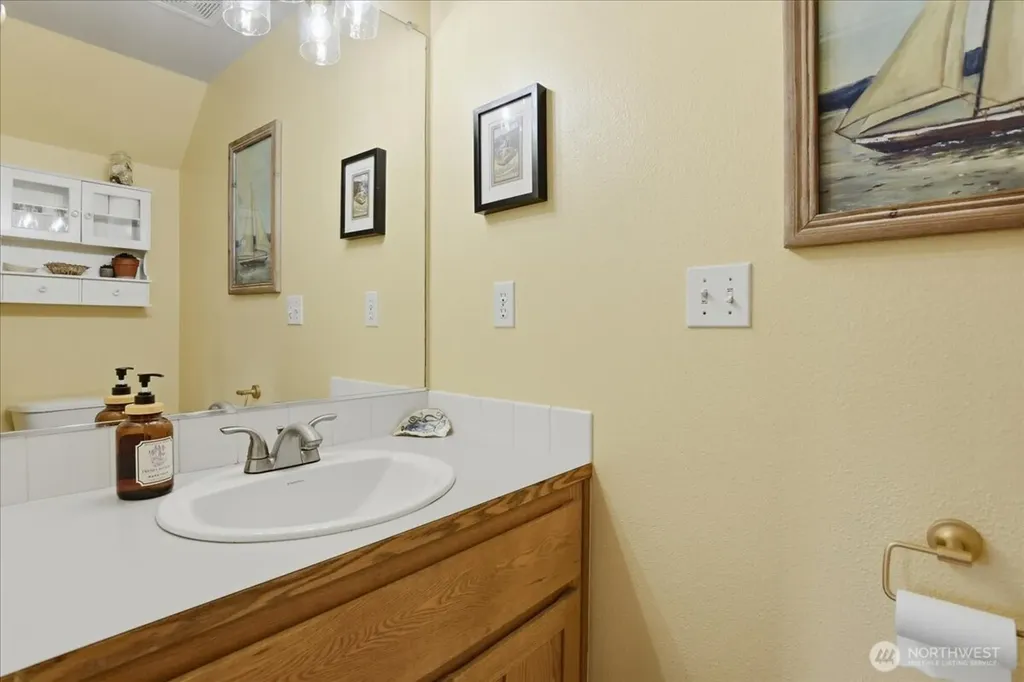 2417 NE 107th Street Vancouver WA 98686
