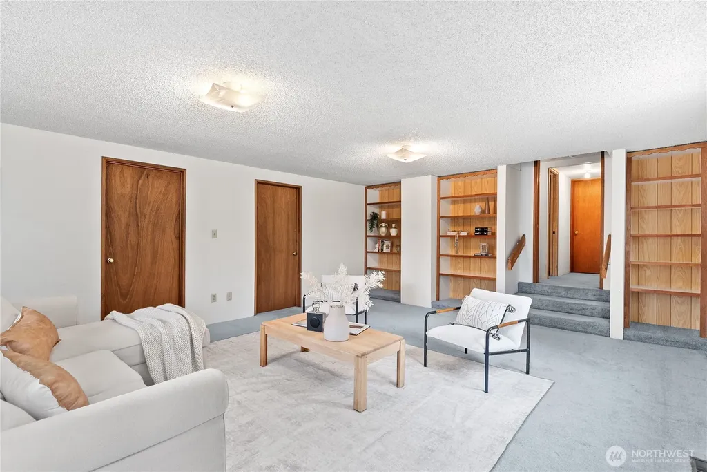 2205 97th Street E Tacoma WA 98445