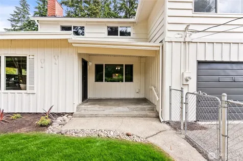 2205 97th Street E Tacoma WA 98445