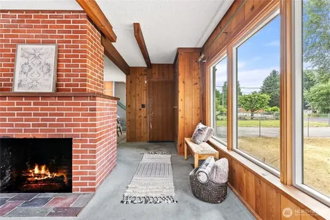 2205 97th Street E Tacoma WA 98445